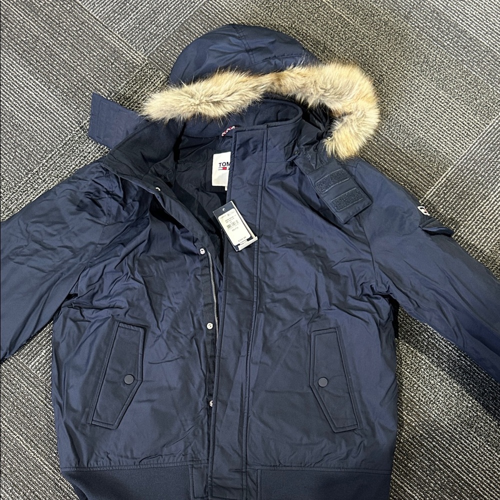 Tommy Hilfiger Men's Dark Blue Puffer Jacket with Fur Hood